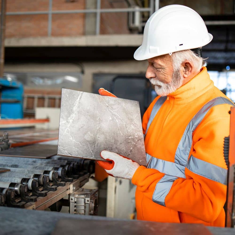Industriekeramiker-in-Dekorationstechnik